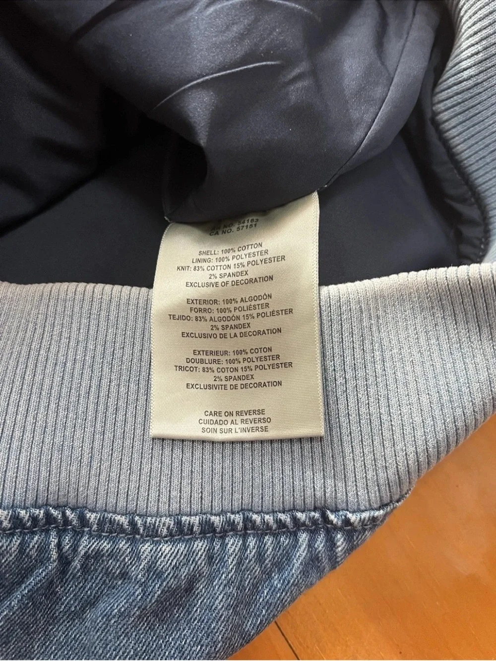 Levi’s Men’s Hooded Denim Jacket Medium NWOT – Indigo Zip Front – LM40C972